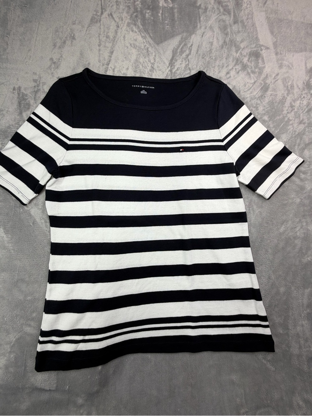 100% Cotton Tommy Hilfiger NavyTop Women’s Blouse Cozy Summer Fall Guest Party L